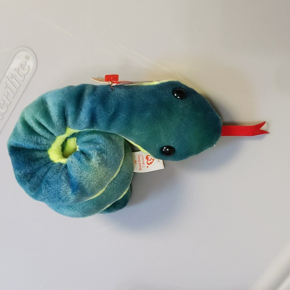 Ty Beanie Baby Hissy